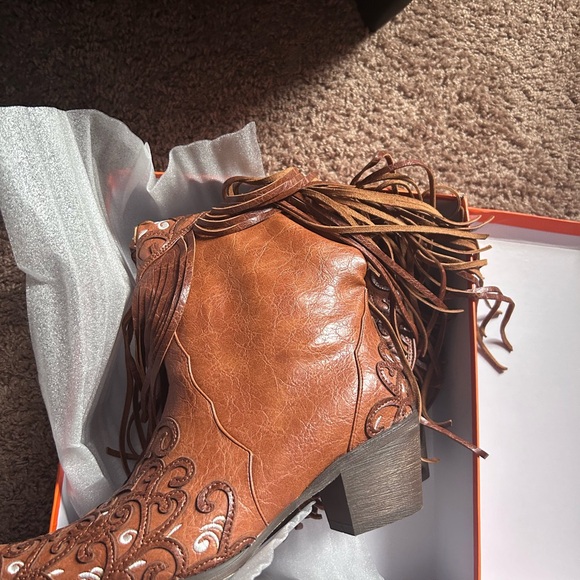 Corral Boots Womens Caracas Fringe And Tooled-Inlay Snip Toe Cowboy Casual Boots - Picture 6 of 7